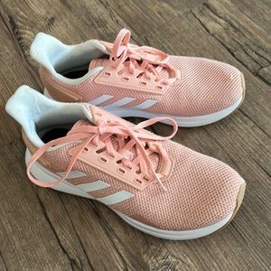 Adidas Sneakers